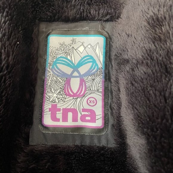 ARITZIA TNA Women's Black Faux Fur Hooded Waterproof Long Parka SizeXS Pre-Owned - Picture 10 of 15